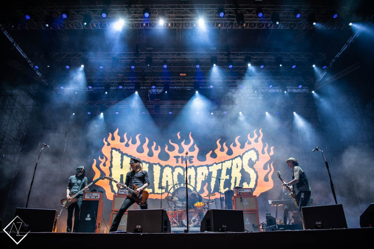 thehellacopters-2