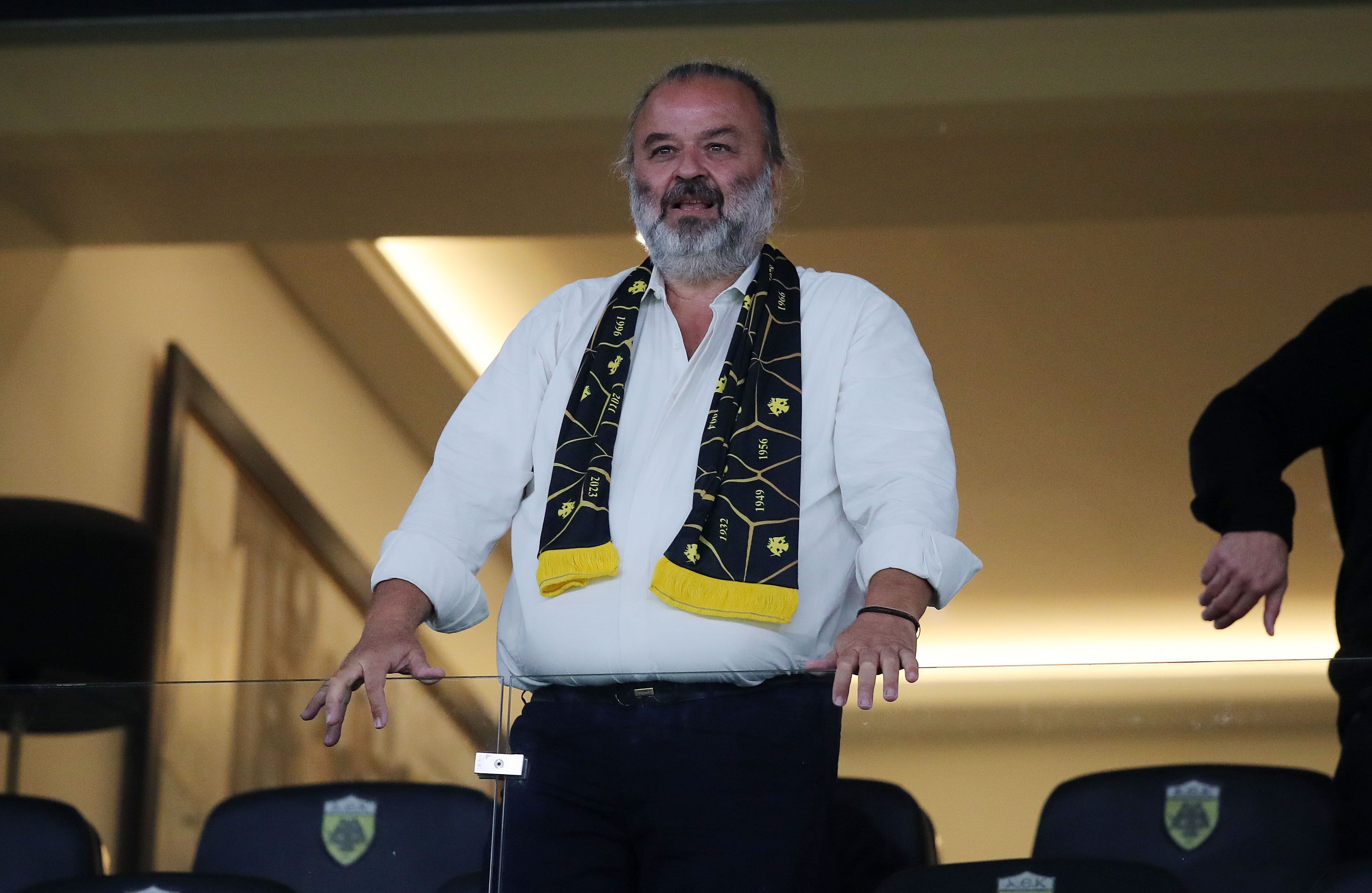 &laquo;Ά&sigma;&tau;&rho;&alpha;&psi;&epsilon;&raquo; &omicron; &Eta;&lambda;&iota;ό&pi;&omicron;&upsilon;&lambda;&omicron;&sigmaf; &epsilon;&nu;&alpha;&nu;&tau;ί&omicron;&nu; &tau;&eta;&sigmaf; &Epsilon;&Pi;&Omicron; &alpha;&lambda;&lambda;ά &kappa;&alpha;&iota; &Omicron;&lambda;&upsilon;&mu;&pi;&iota;&alpha;&kappa;&omicron;ύ &kappa;&alpha;&iota; &Pi;&Alpha;&Omicron;&Kappa;