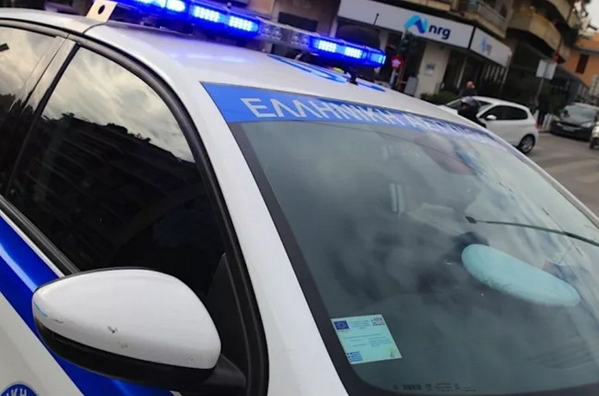Ελληνίδα ηθοποιός συνελήφθη μεθυσμένη, πάνω από το όριο ταχύτητας χωρίς δίπλωμα και πινακίδες