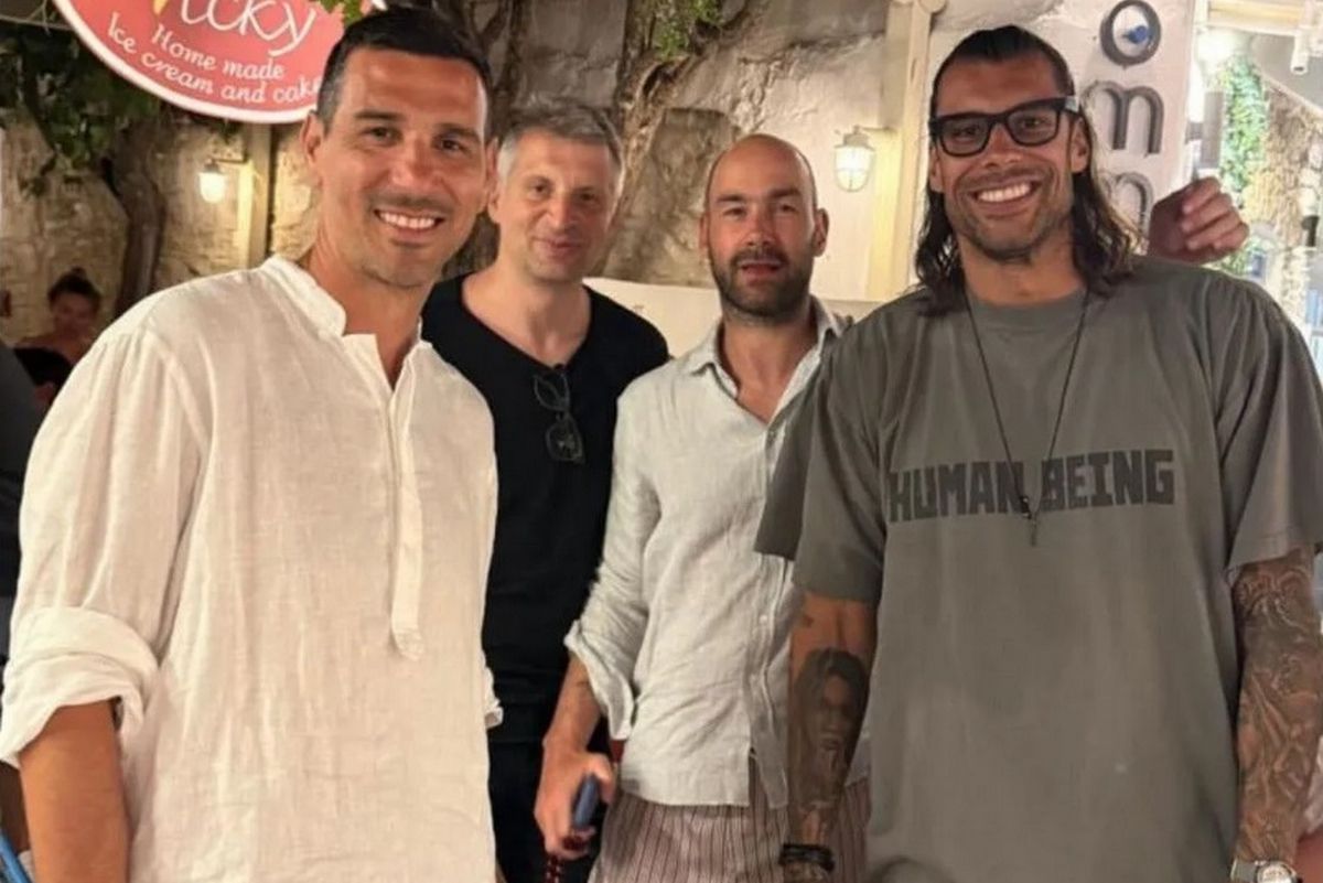 Μυθική μπασκετική συνάντηση στην Αντίπαρο (pic)