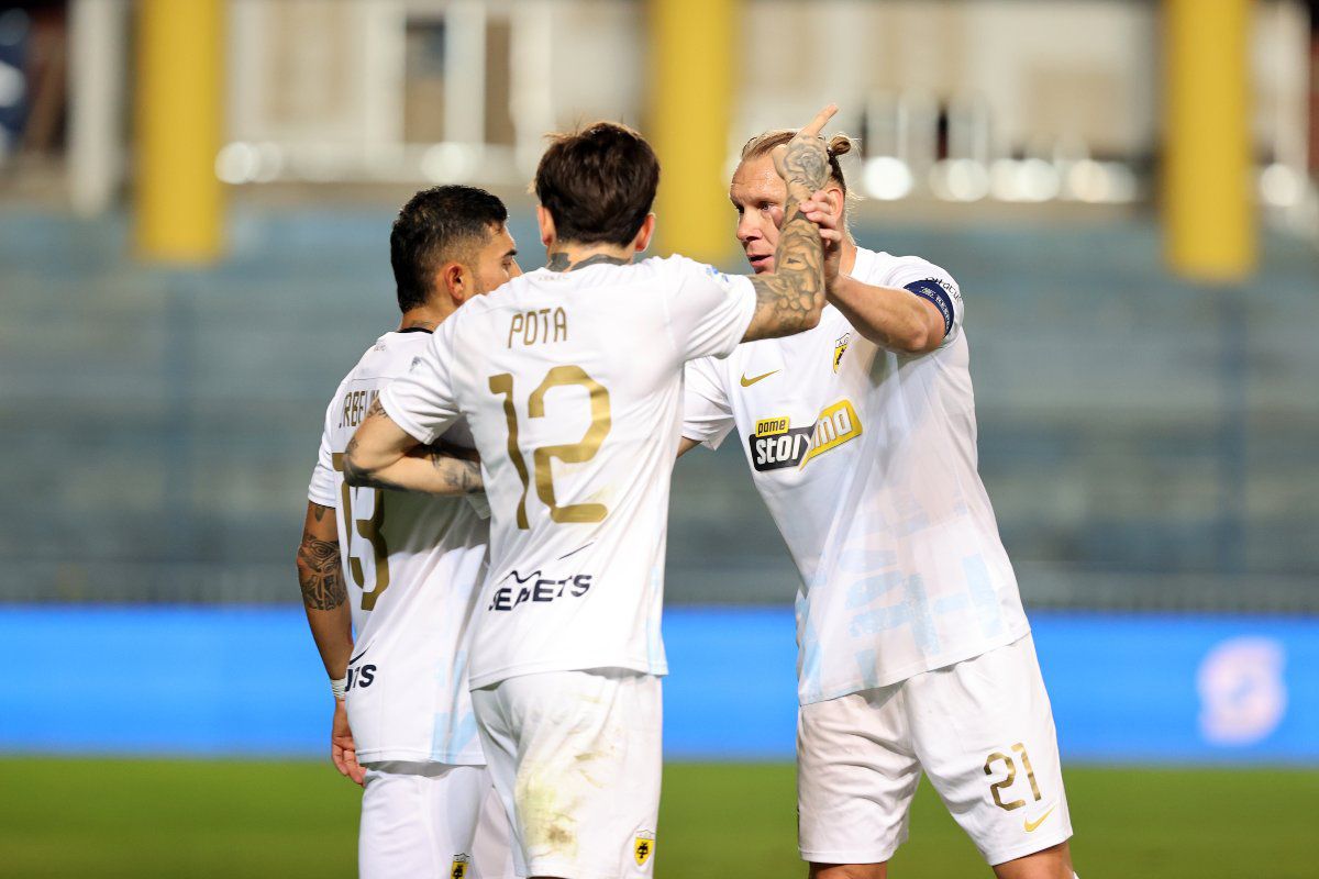 &Pi;ό&tau;&epsilon; &epsilon;ί&nu;&alpha;&iota; &eta; &kappa;&lambda;ή&rho;&omega;&sigma;&eta; &gamma;&iota;&alpha; &tau;&alpha; &nu;&omicron;&kappa; ά&omicron;&upsilon;&tau; &tau;&omicron;&upsilon; Conference League &kappa;&alpha;&iota; &pi;&omega;&sigmaf; &theta;&alpha; &pi;&rho;&omicron;&kappa;ύ&psi;&epsilon;&iota; &tau;&omicron; &laquo;&mu;&omicron;&nu;&omicron;&pi;ά&tau;&iota;&raquo; &tau;&eta;&sigmaf; &Alpha;&Epsilon;&Kappa; &omega;&sigmaf; &tau;&omicron;&nu; &tau;&epsilon;&lambda;&iota;&kappa;ό (pic)