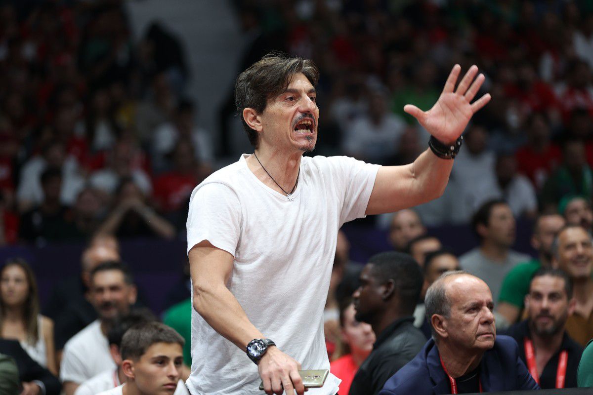 Γιαννακόπουλος: «Μόνο το 3-0 είναι αποδεκτό - Μπορείτε να διαλύσετε τον Ολυμπιακό»