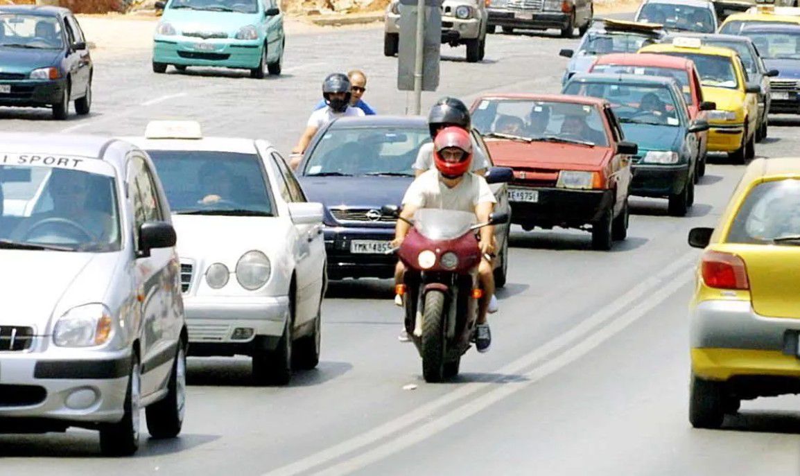 Σοβαρή πρόκληση για την Ελλάδα: Μεγάλο μέρος του κυκλοφορούντος στόλου οχημάτων της να ενδέχεται να θεωρηθεί «μη βιώσιμο»!