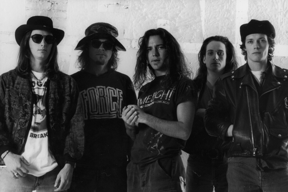 pearl_jam_ten__lance-mercer