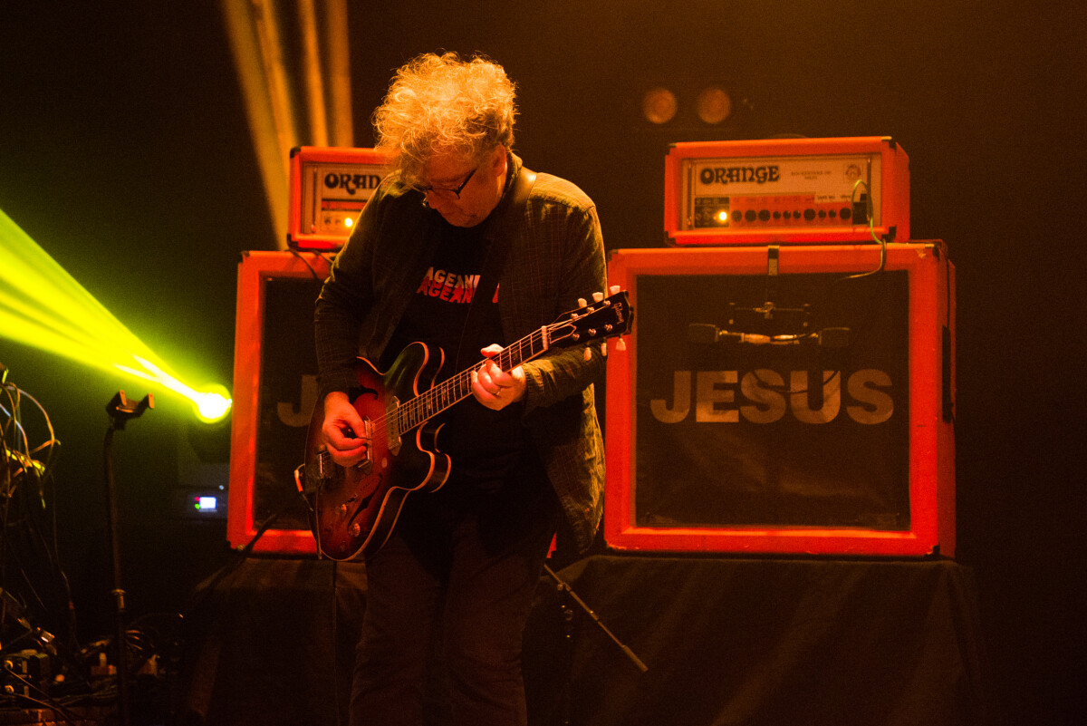 jesus-and-mary-chain-the-the-forum-0319-andrew-briscoe-4