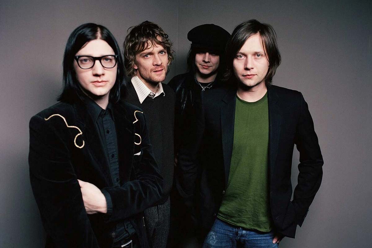 Οι Raconteurs ξανά μαζί στη σκηνή, με το ντεμπούτο album τους να επανέρχεται 