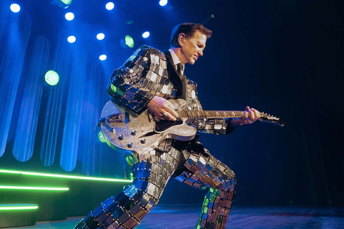 Chris Isaak