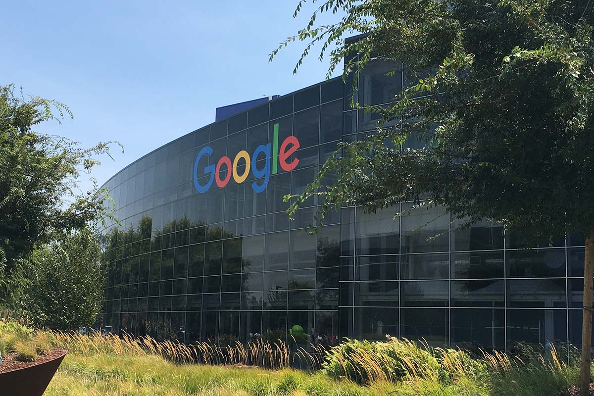 Η Google ετοιμάζεται να επενδύσει 75 εκατ. δολάρια στην A24 σε project για την AI