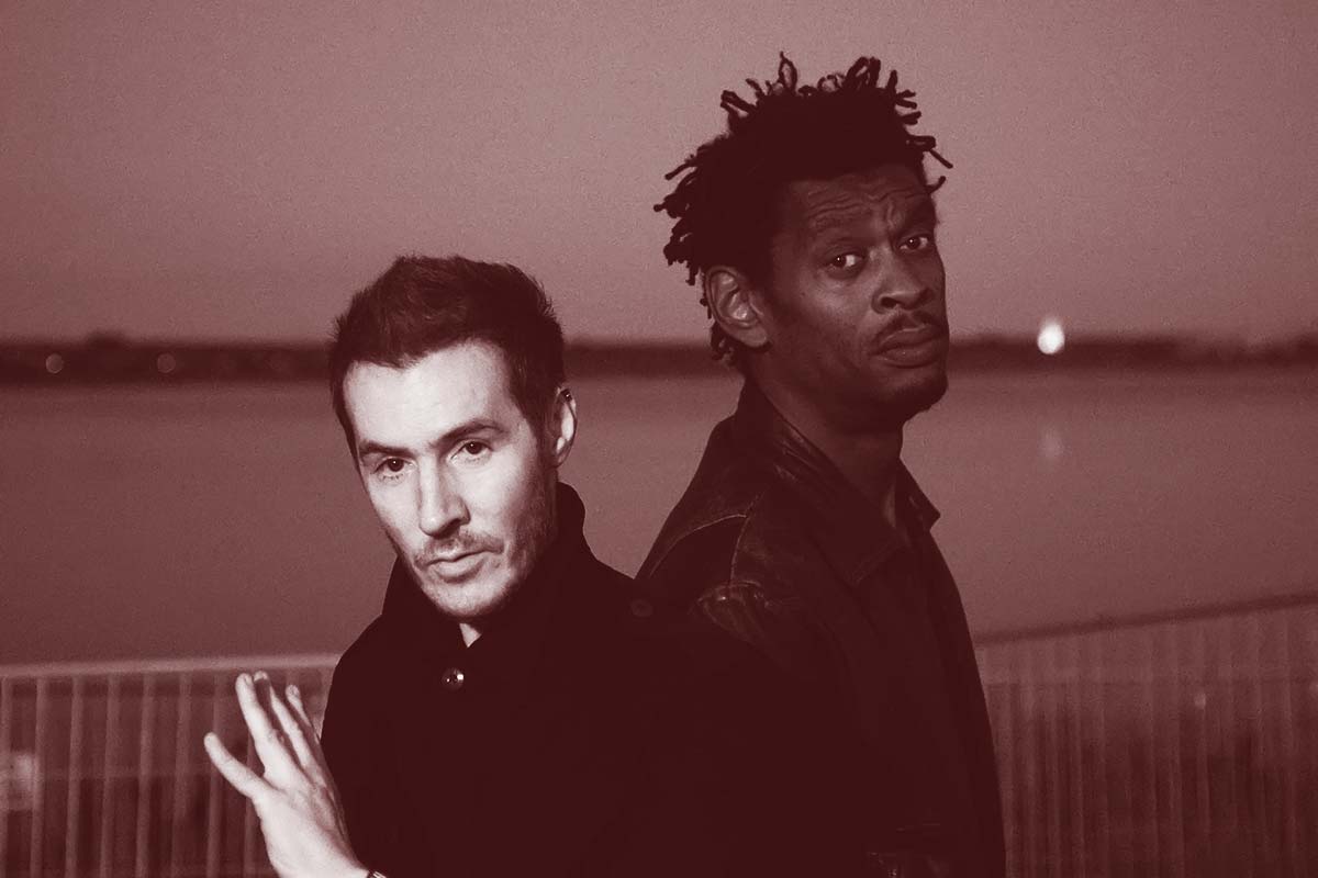 Massive Attack για Ed Sheeran: «Η σιωπή μπροστά στη σφαγή παιδιών δεν είναι ουδετερότητα»