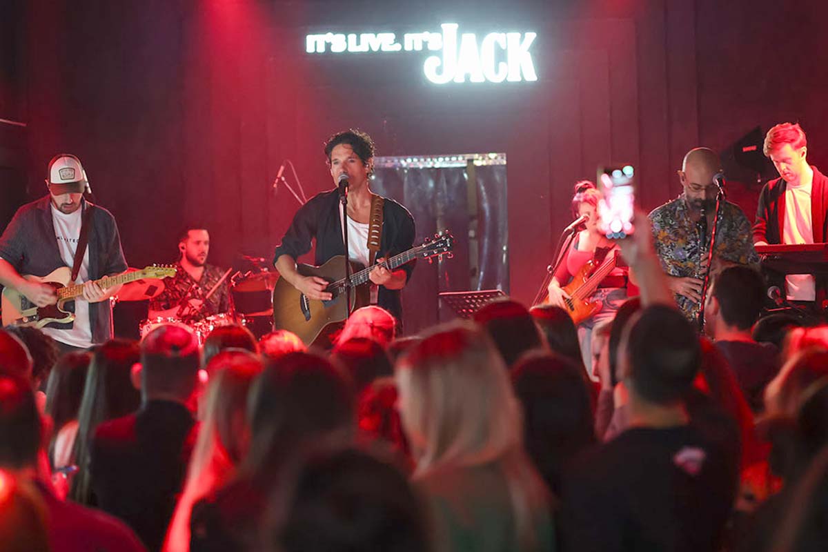 It’s Live, It’s Jack