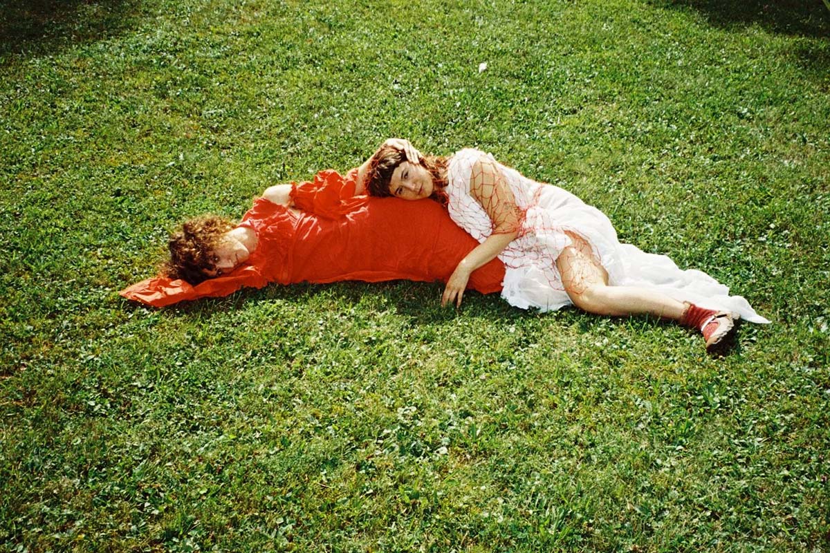 Babehoven & Squirrel Flower 