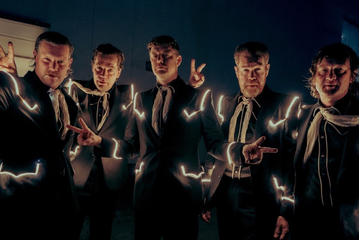 The Hives: Νέο live EP από το Μεξικό, με guest τον Miky Huidobro των Molotov