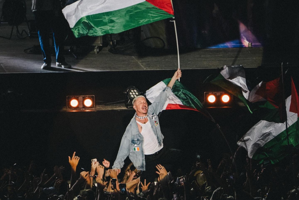 Ο Macklemore μιλά μετά την απομάκρυνσή του από την περιοδεία του Ed Sheeran για το “Free Palestine”
