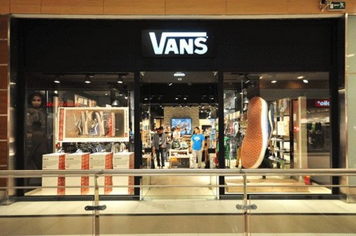 the mall athens vans