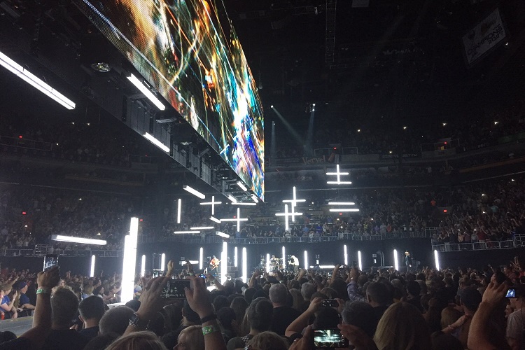 U2_2.jpg