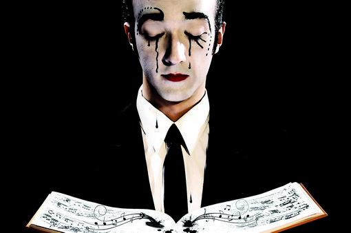 2L8_theatt