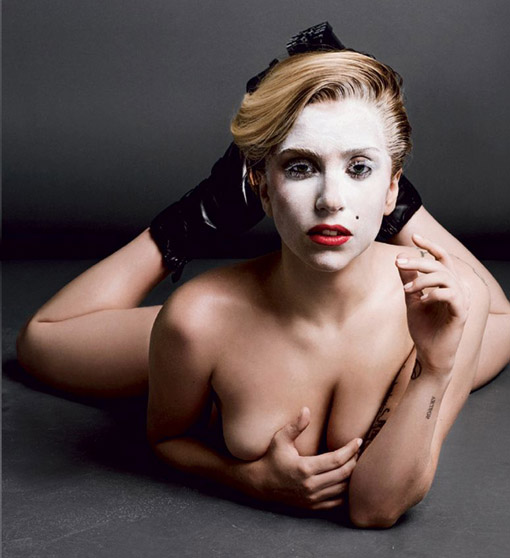 ladygagnaked_6