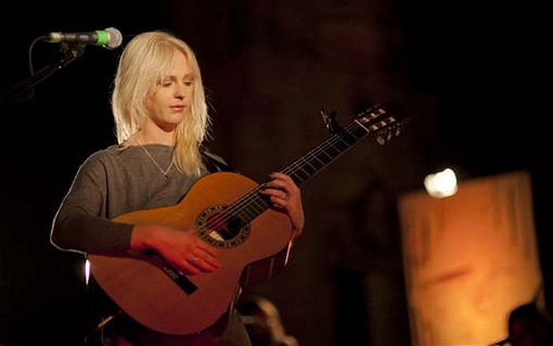 lauramarling_2037003i