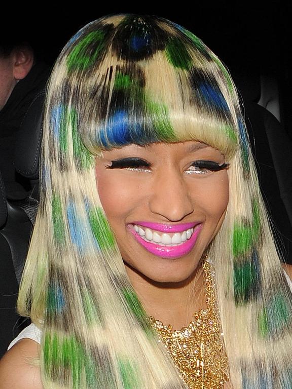 nicki-minaj-nicki-in-cheetah-print-wig-453550548