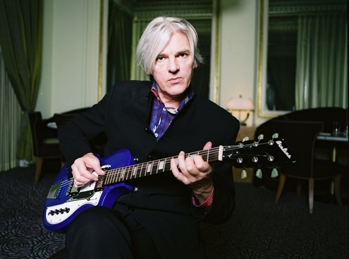 RH-blue-guitar-finger-up-by-Alicia-J-Rose