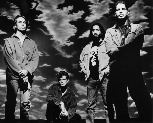 soundgarden-hollay1800-1393272498