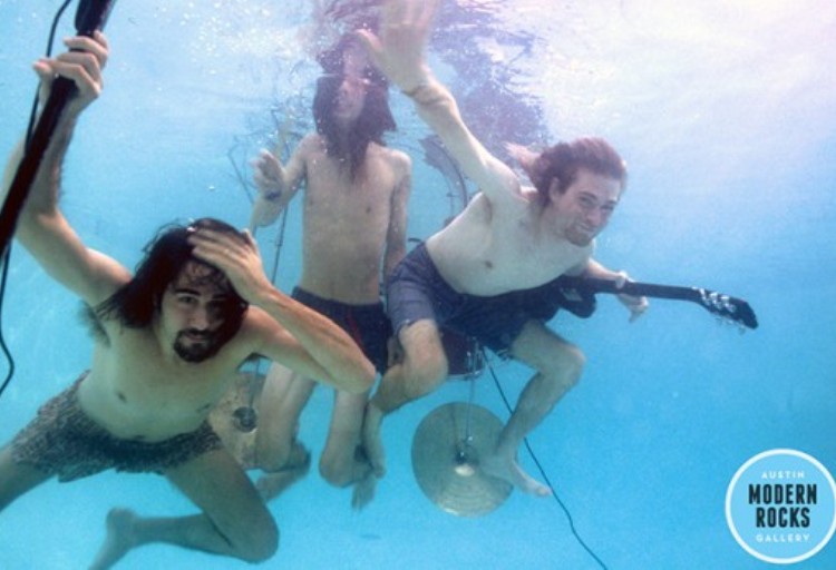 831002_nirvana_underwater_09.jpg