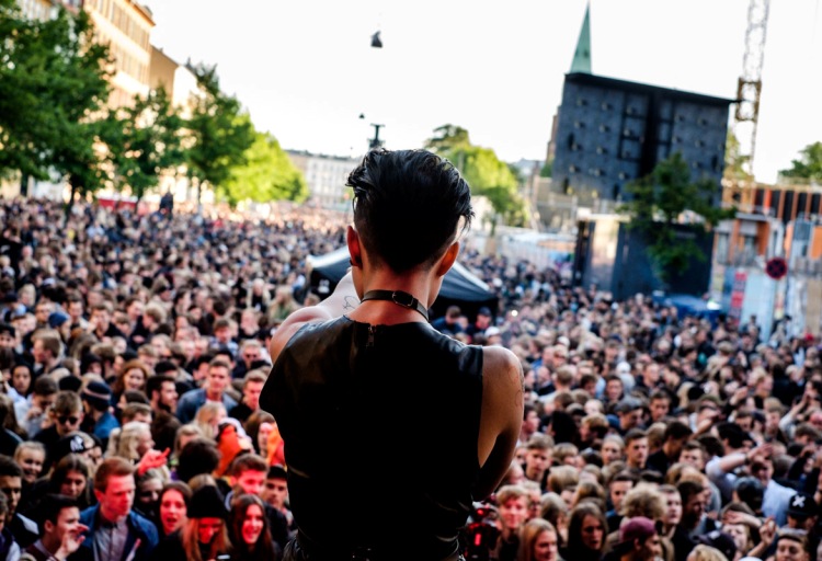 9-distortion fest 2015.jpg