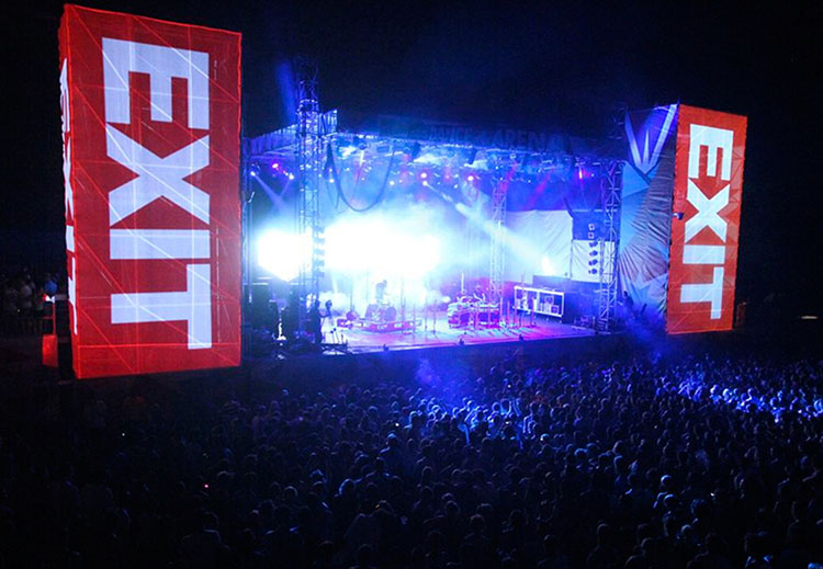 Festivals16_Exit2.jpg