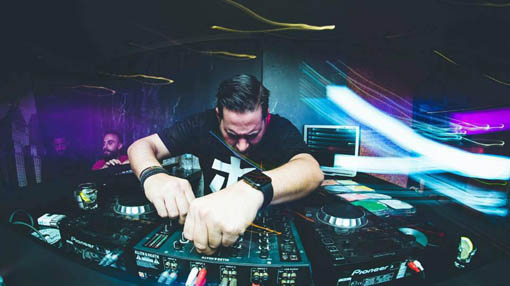 Dj Valentino
