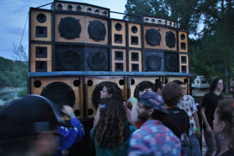 Bababoom Hi-Fi Meets Irie Action Sound System