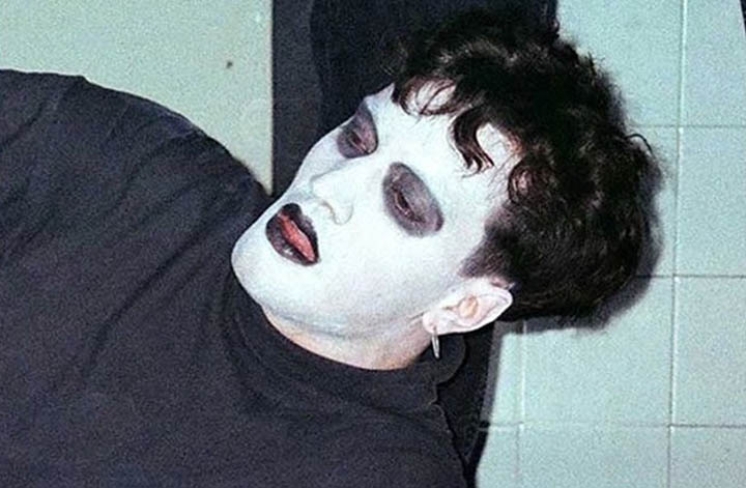 Eddie Dark, Mazoha
