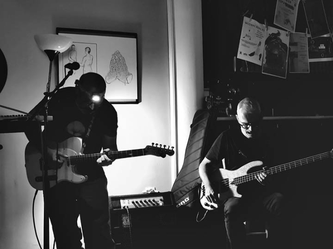 Ξέφρενο Αερόστατο, Αρκούδες Των Αγωγών Της Πολυκατοικίας