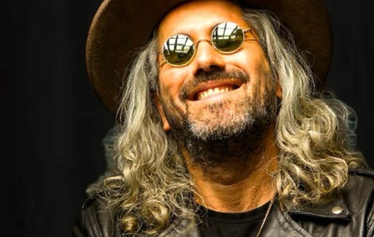 Μάνος Παπαδάκης