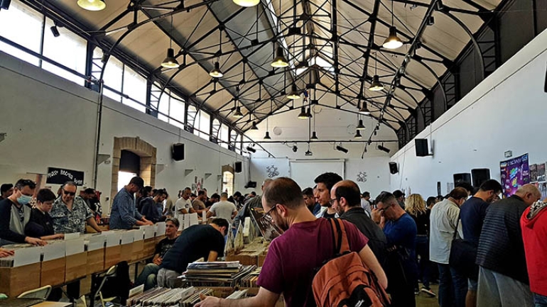 Vinyl Market